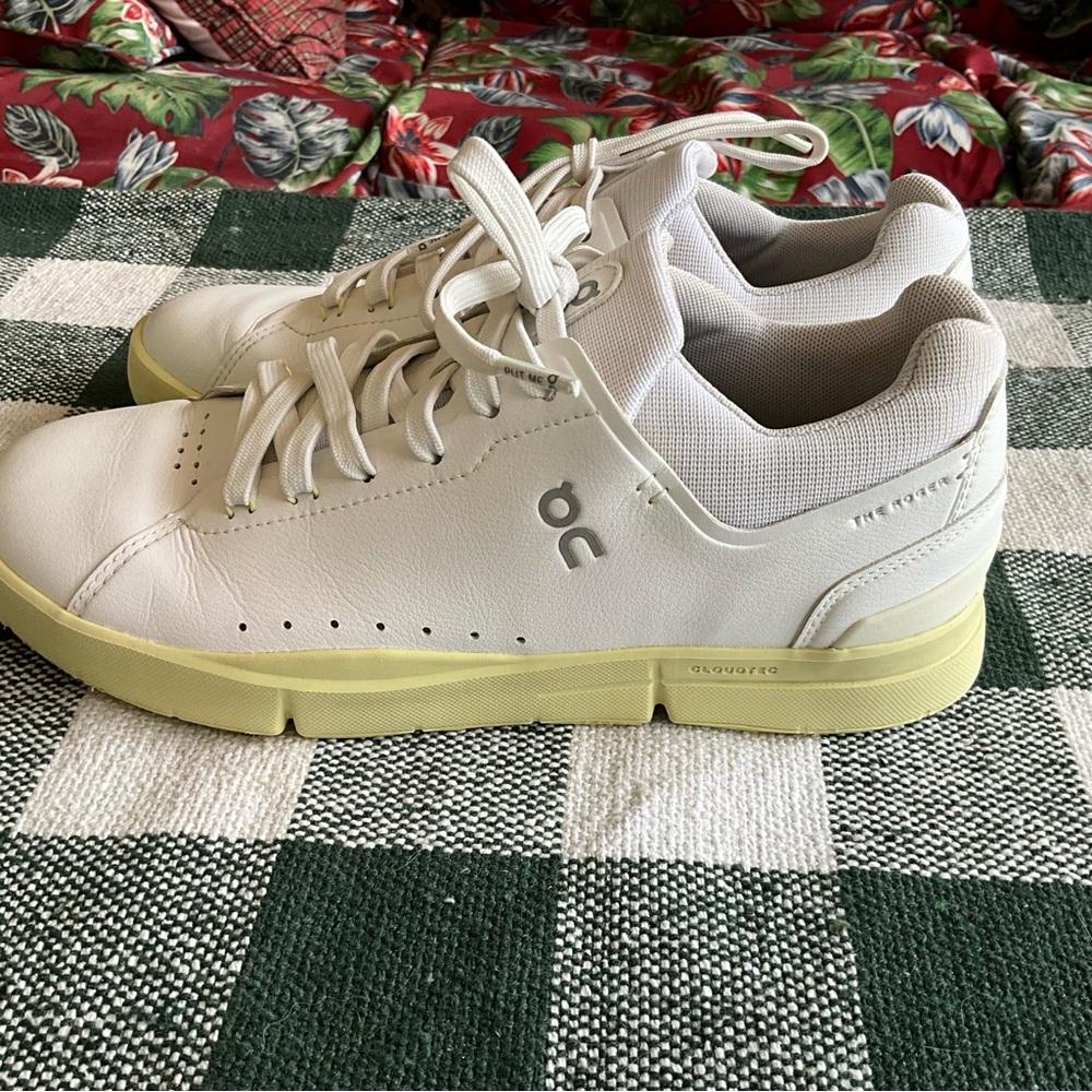 On Running Roger White and Yellow Sneakers